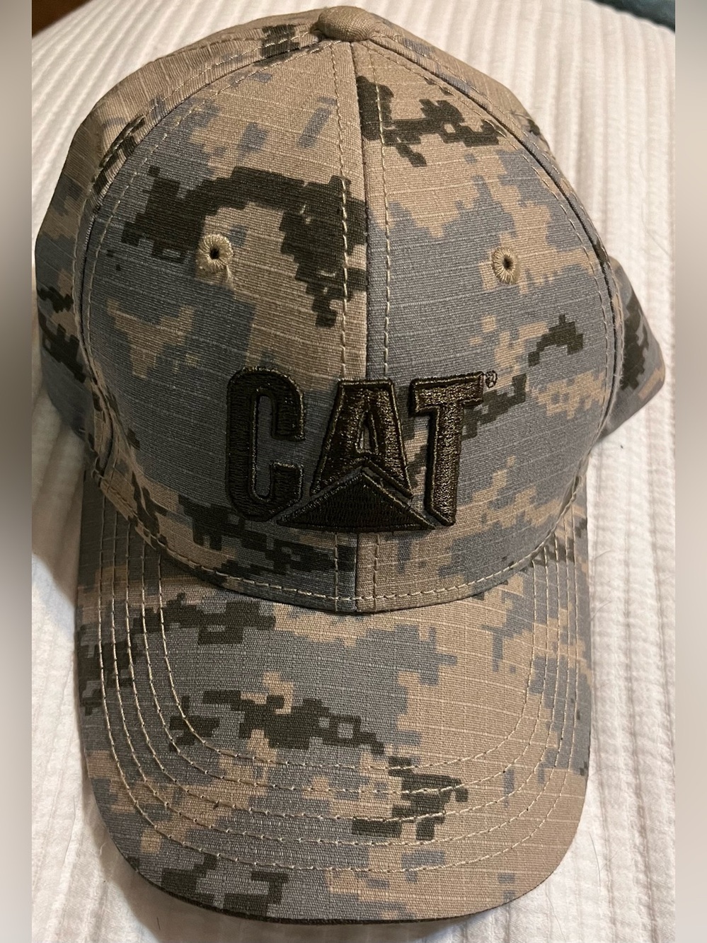 CAT Men's Camo Baseball Cap in Digital Tan